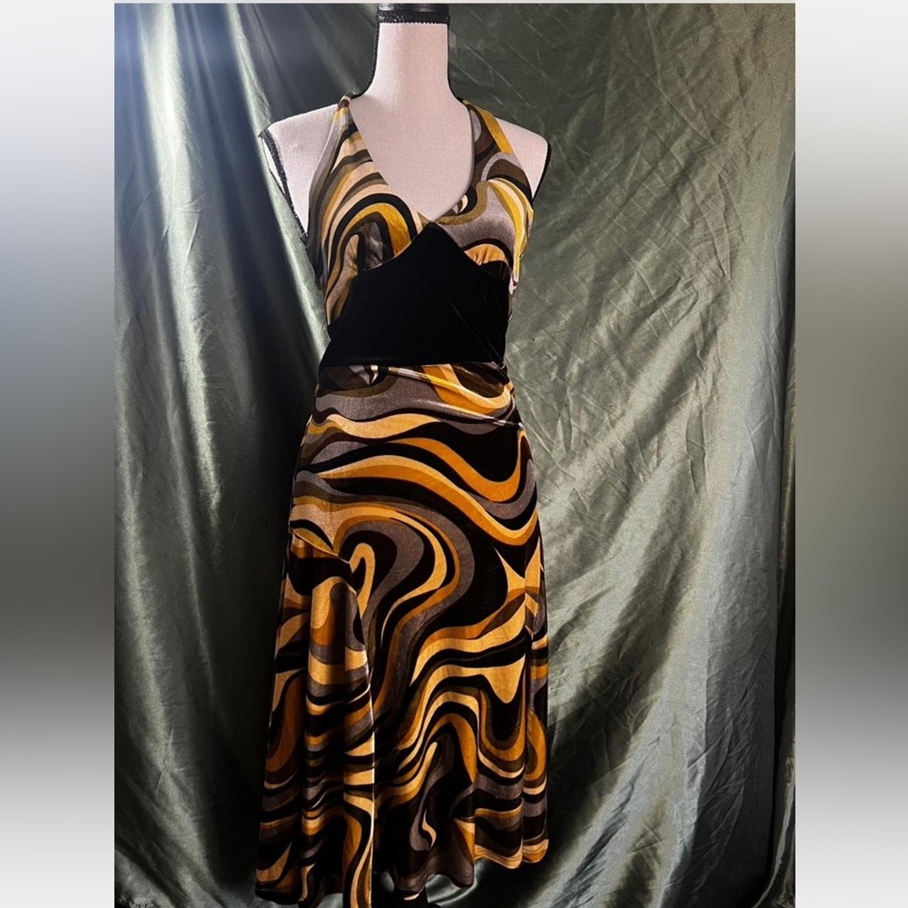 Swirl Pattern Halter Dress